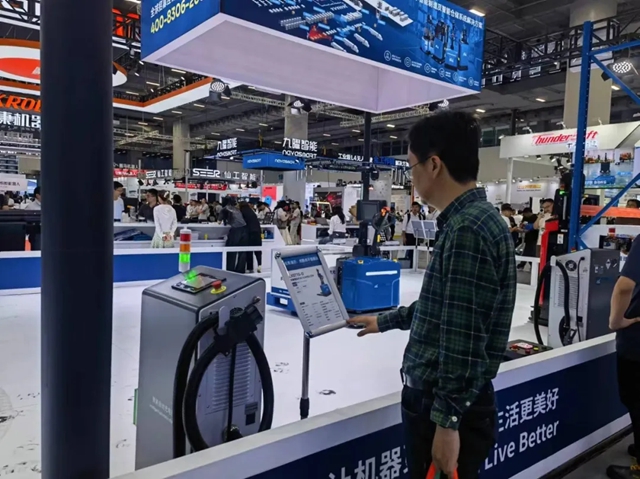 双瑞涂料组织参观2024中国(广州)国际物流装备与技术展览会